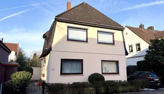 Bild von Solides Ein- bis Zweifamilienhaus mit Altbaucharme in zentraler Lage von Bremen-Fähr-Lobbendorf
