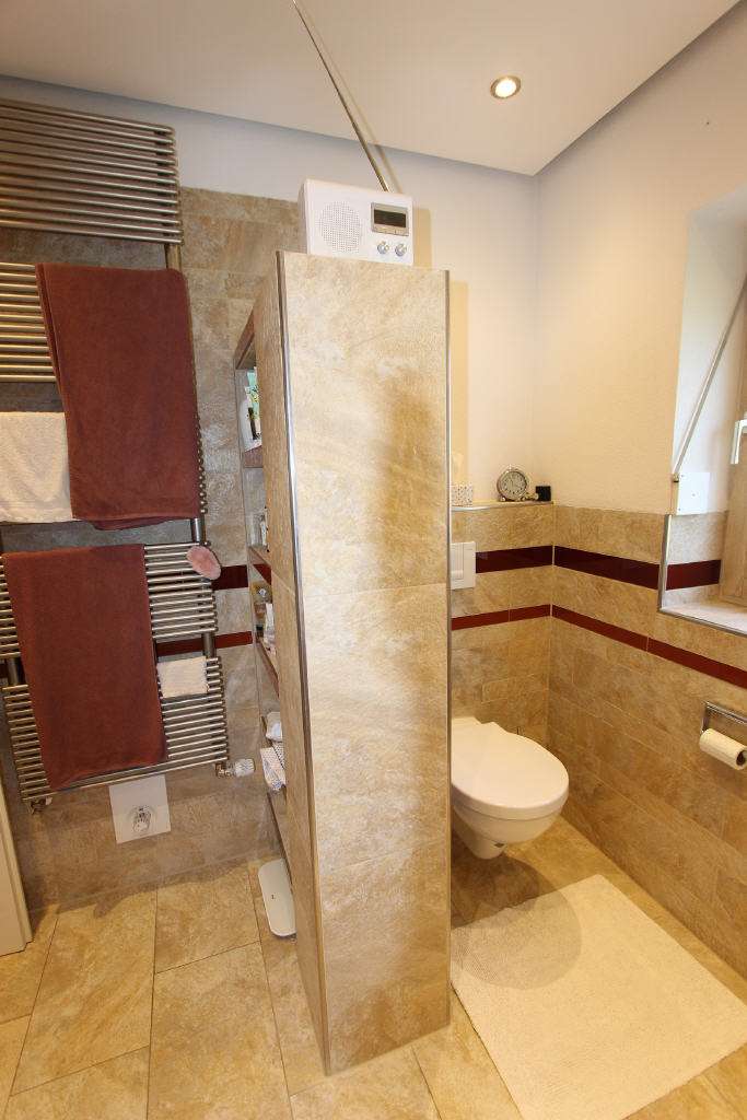 Immobilie in Waldburg - Wunderschönes Landhaus in Traumlage auf über 4.500 qm Grund mit ca. 400 qm toll ausgebauter Wo - Bild 8