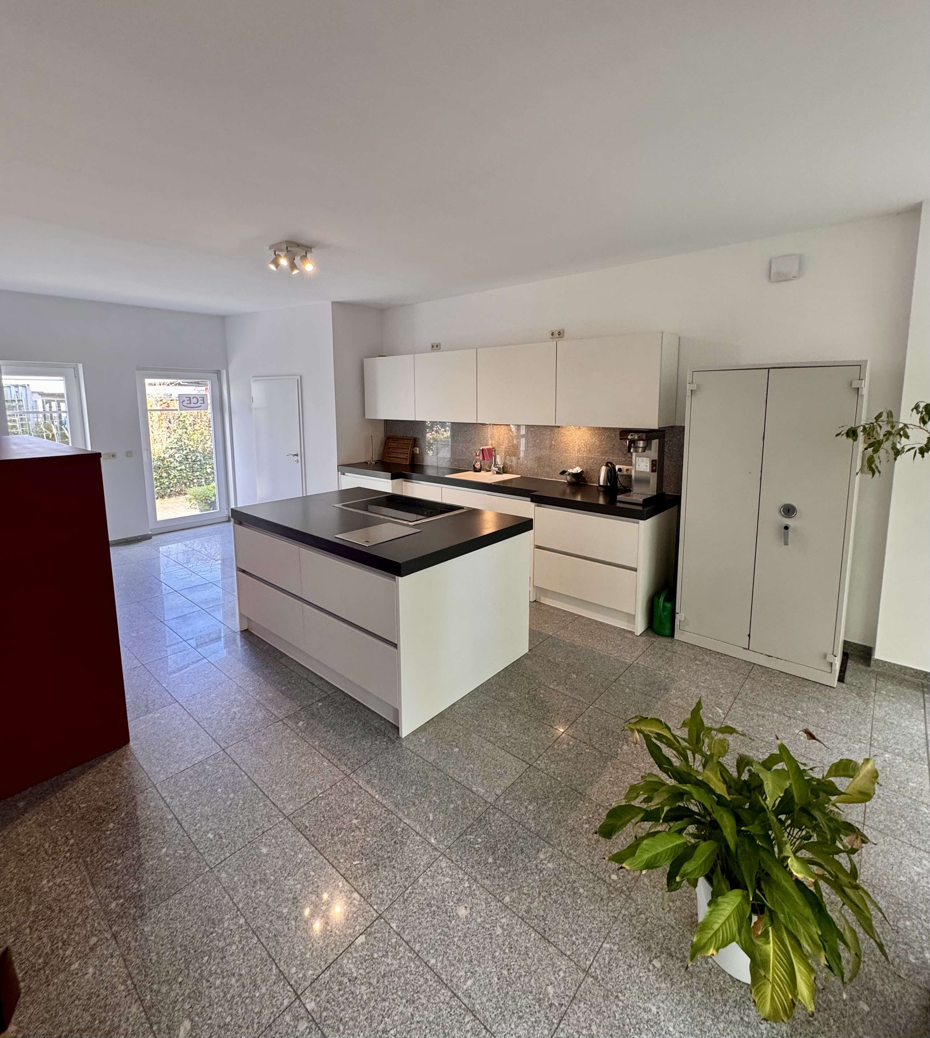 Immobilie in Oststeinbek - Attraktives Renditeobjekt: Bürohaus mit Indexmietvertrag und Top-Mieterbonität - Bild 5