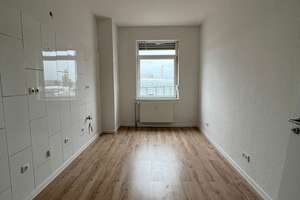 WG-Zimmer (möbliert, warm) in frisch renovierter Wohnung – Nähe Daimler-Werk – Stationsstraße 7, 68305 Waldhof, Mannheim – Vorschaubild 5