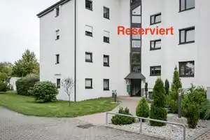 Von Privat: Helle u. freundliche 3 Zi.-Whg. incl. Tiefgarage - gepflegte Wohnanlage - sofort frei! – Ulm – Vorschaubild 1