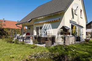 Einfamilienhaus mit Büro/Einliegerwohnung in Sulzbach-Rosenberg