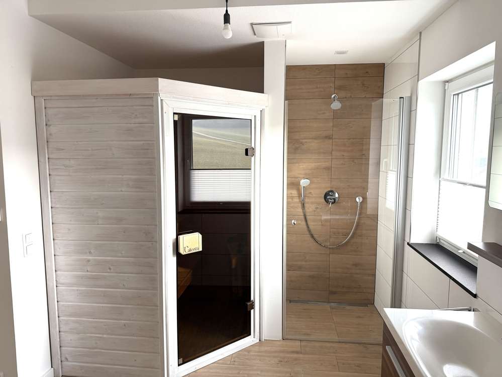 Immobilie in Mertesheim - Frische Luft, freier Blick, hoher Wohnkomfort = Lebensqualität! Modernes EFH m. ELW in Mertesheim! - Bild 28