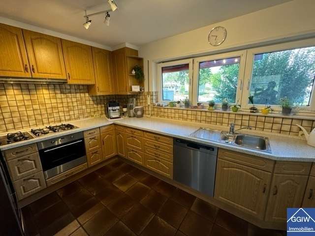 Immobilie in Neulußheim - Sehr gepflegtes modernes Einfamilienhaus mit gehobener Ausstattung in Neulußheim - Bild 8