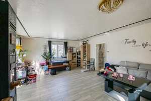 Einfamilienhaus mit kleinem Garten und Pool – München (Kreis) – Vorschaubild 2