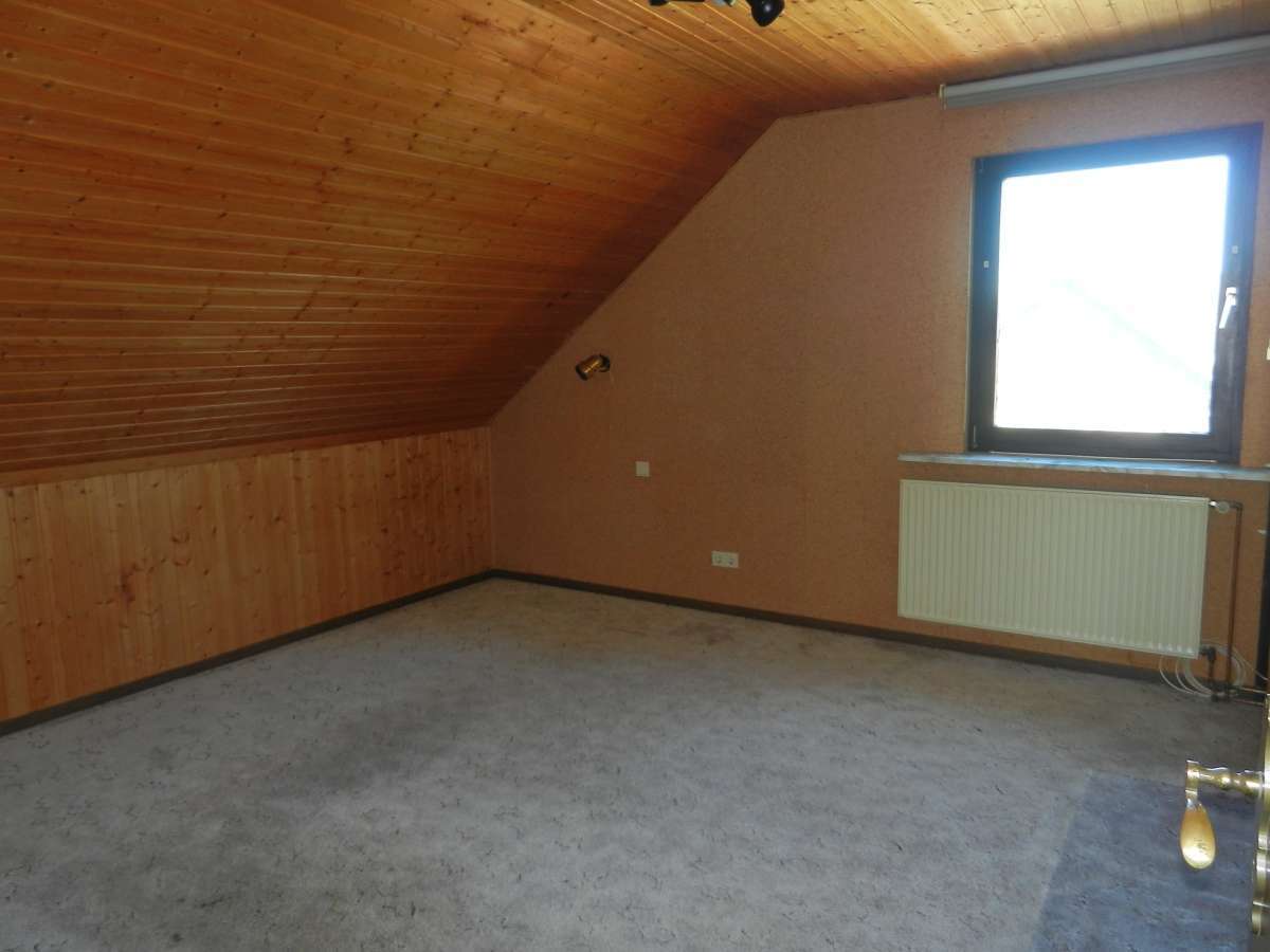 Immobilie in Hahnstätten - Herrliche Lage und Ausblick - Großes Einfamilienhaus in bevorzugter Ortsrandlage - Bild 7