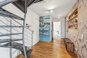 Stilvolle Maisonettewohnung in idyllischer Seitenstraße – Die vollständige Adresse der Immobilie erhältst du vom Anbieter., 81825 Josephsburg, München – Vorschaubild 3