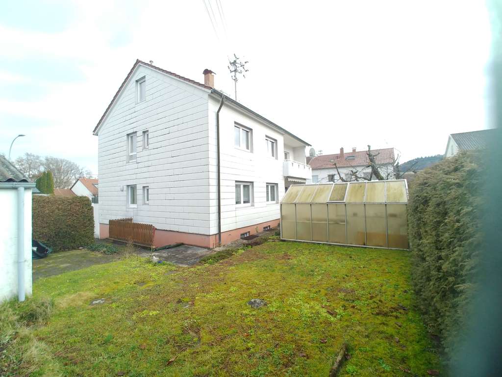 Immobilie in Schwäbisch Gmünd - 2-Familienhaus mit kl. ELW im DG in Schw.Gmünd-Bettringen - Bild 2