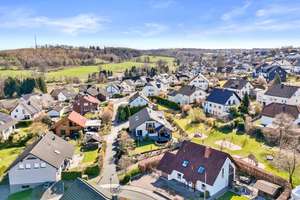  Exklusives Einfamilienhaus mit Doppelgarage, Traumgarten & hochwertiger Ausstattung in ruhiger Lage – Die vollständige Adresse der Immobilie erhältst du vom Anbieter., 57482 Wenden – Vorschaubild 13