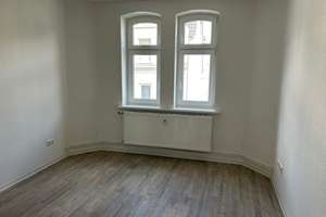 Renovierte 2-Zimmer-Wohnung mit Charme und sonnigem Balkon