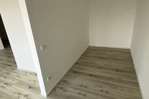 Moderne 1,5 Zimmer-Wohnung mit Einbauküche und Tiefgaragenplatz in Wob-Wendschott! – Alte Schulstr. 31 G, 38448 Wendschott, Wolfsburg – Vorschaubild 5