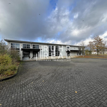 Moderne Lager- & Logistkhalle in Paderborn | Rampen | Büroflächen | beheizbar | RUHR REAL