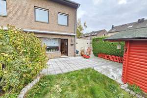 Gepflegtes Reihenendhaus mit Garage und Garten in ruhiger Wohnlage von Mönchengladbach-Giesenkirchen – Die vollständige Adresse der Immobilie erhältst du vom Anbieter., 41238 Giesenkirchen-Mitte, Mönchengladbach – Vorschaubild 2