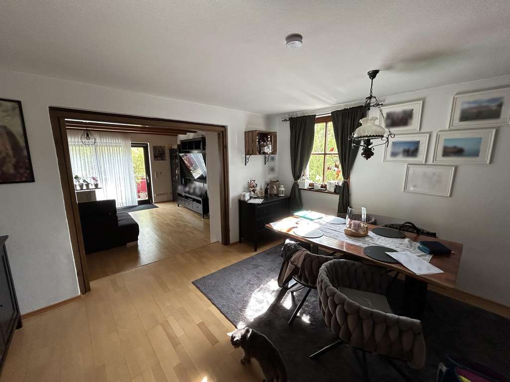 Immobilie in Hafenlohr - Charmantes fränkisches Wohnhaus mit traumhaftem Familiengarten - Bild 2