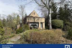 Familienhaus mit neuer Heizung und 4700m² Grundstück  – Leipzig (Kreis) – Vorschaubild 1