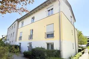 **3-ZIMMER-WOHNUNG MIT - DUSCHBAD EN SUITE UND DACHTERRASSE**
