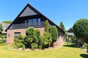 """ RESERVIERT""" Großzügiges Einfamilienhaus in ruhiger Stadtlage von Varel
 – Friesland (Kreis) – Vorschaubild 1