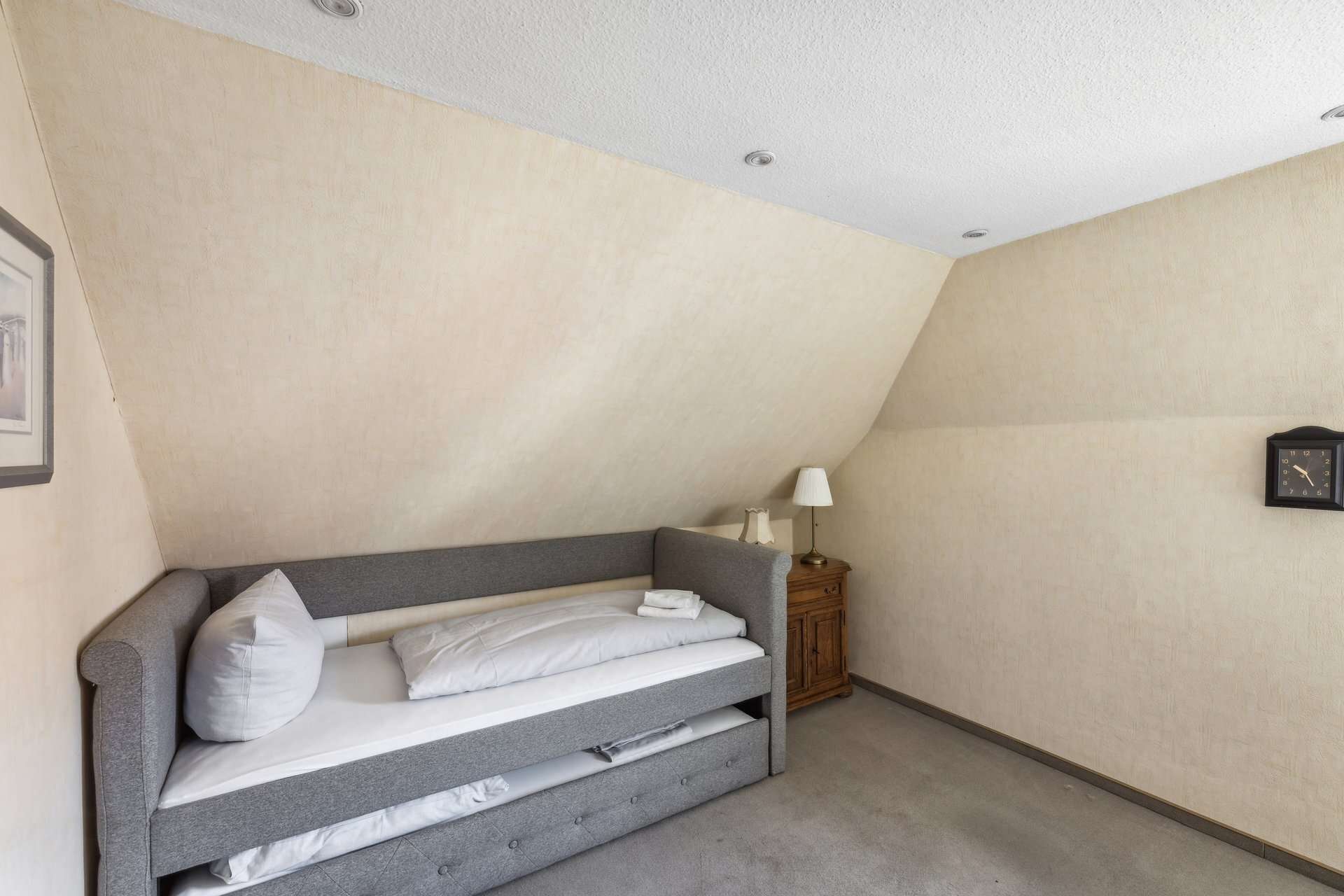 Immobilie in Tönning - Perfekt um den Anker zu werfen! | Gemütliches Einfamilienhaus direkt am historischen Hafen - Bild 11