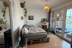 Moderne helle 1,5 - Zimmer Wohnung mit Balkon und herrlicher Aussicht zentral in Freiburg-Rieselfeld – 79111 Rieselfeld, Freiburg im Breisgau – Vorschaubild 5