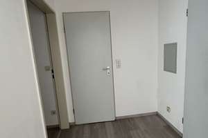 **Schöne gemütliche 2 Zimmer- Wohnung mit Balkon in zentraler Lage** – Vereinsstraße 2, 52062 Marschiertor, Aachen – Vorschaubild 6