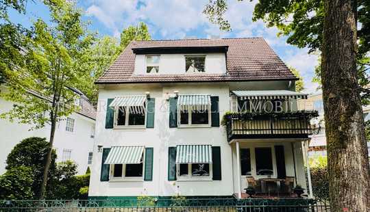 Bild von Stilvolles Stadthaus direkt am Park - Marienthal

Wohnen und Arbeiten