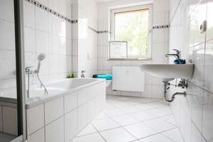 Schicke 2-Zimmer-Wohnung mit Balkon in Uninähe! – Lüneburger Straße 25a, 39106 Alte Neustadt, Magdeburg – Vorschaubild 11