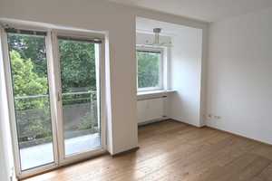 Moderne 2-Zimmer-Wohnung mit Balkon im Herzen von Köln – Hansaring 32, 50670 Köln – Vorschaubild 1