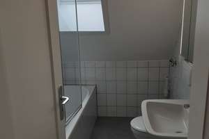 Wohnen mit Charakter: Dachgeschosswohnung in Rosenheim – Die vollständige Adresse der Immobilie erhältst du vom Anbieter., 83024 Nord, Rosenheim – Vorschaubild 6