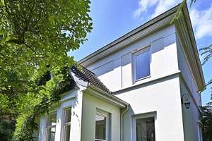 Gepflegte Altbauvilla mit sonnigem Garten in begehrter Lage in Blankenese – Die vollständige Adresse der Immobilie erhältst du vom Anbieter., 22587 Blankenese, Hamburg – Vorschaubild 3