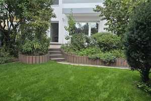 Townhouse: close to Clay