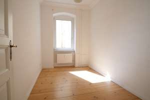Bezugsfreie 4-Zimmer-Altbauwohnung in Charlottenburg – Die vollständige Adresse der Immobilie erhältst du vom Anbieter., 10627 Charlottenburg, Berlin – Vorschaubild 4