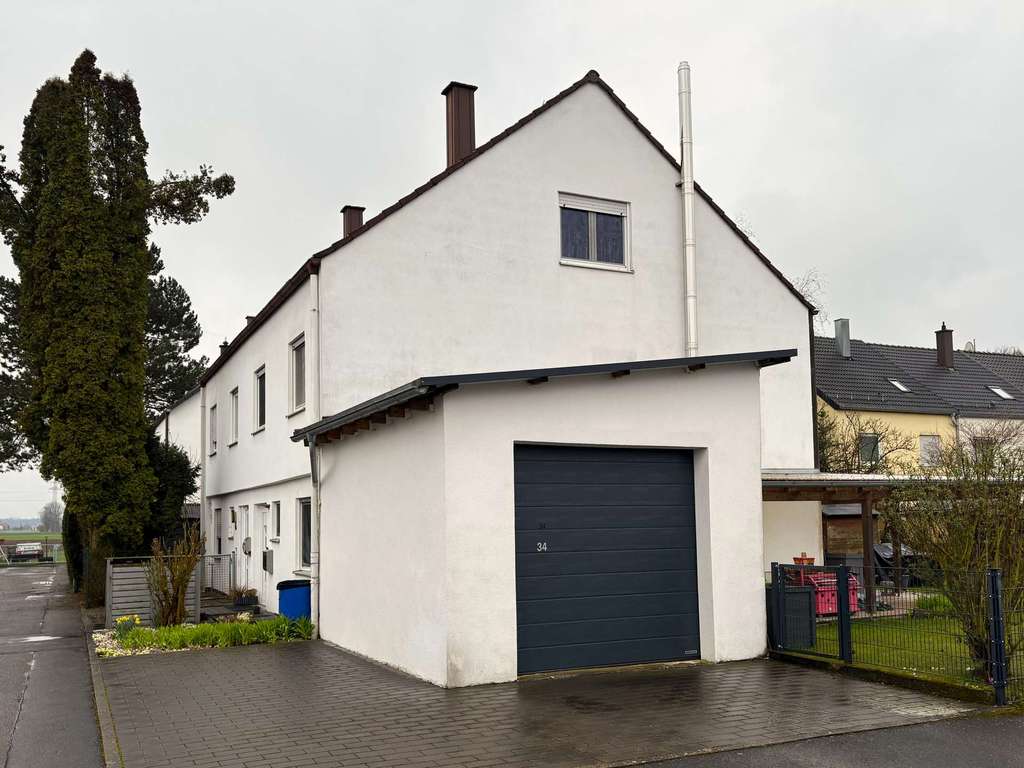 Immobilie in Holzheim - Doppelhaushälfte mit Garten und Terasse - Bild 1