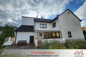Preiswerte Doppelhaushälfte mit Anbau und Garten – bereit für neue Ideen in Röthenbach a.d.Pegnitz – Die vollständige Adresse der Immobilie erhältst du vom Anbieter., 90552 Röthenbach an der Pegnitz – Vorschaubild 1