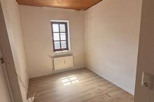 Charmante 1-Zimmer-Wohnung im Fachwerkhaus – zentral in Babenhausen