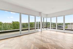 PRIVATE PENTHOUSE ETAGE - REFUGIUM AM WASSER - WOHNEN AM VERSAILLER PLATZ MIT EINLIEGERWOHNUNG – Versailler Platz 1, 14467 Nördliche Innenstadt, Potsdam – Vorschaubild 4