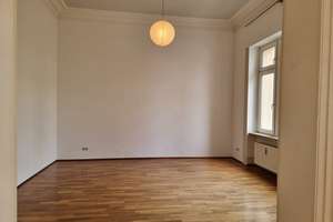 Blick auf die Adolfsallee, Ruhig & Zentral – Herrngartenstr. 18, 65185 Mitte, Wiesbaden – Vorschaubild 8