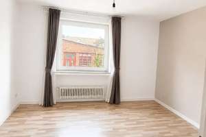 Helle 2,5-Zimmer-Wohnung mit Balkon und Einbauküche in ruhiger Lage – Meisenburgstraße 66, 45133 Bredeney, Essen – Vorschaubild 4