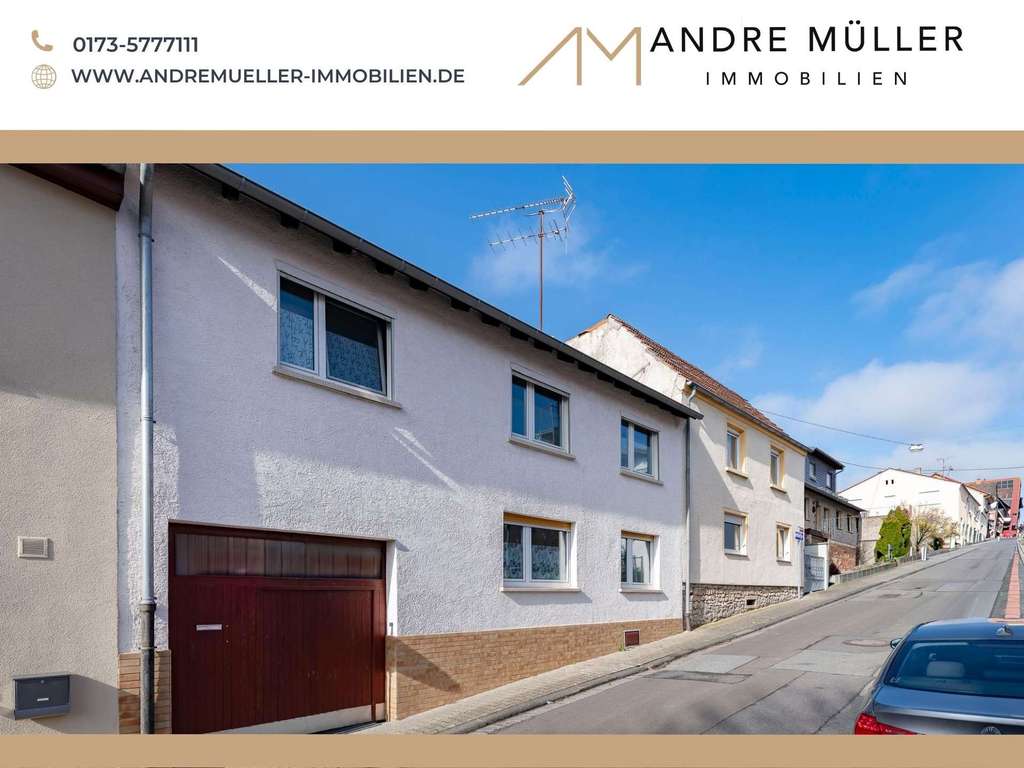 Immobilie in Ober-Olm - Ober-Olm: 1–2 Familienhaus mit Hof und Potenzial für kleinen Garten in gefragter Lage - Bild 0