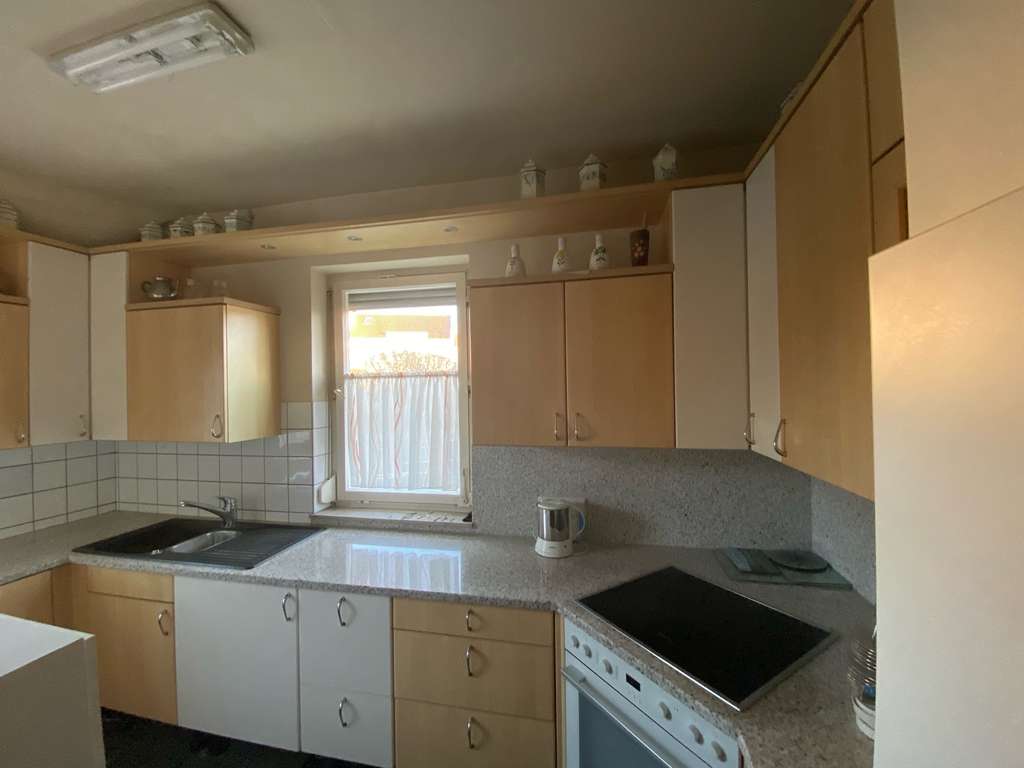 Immobilie in Welzheim - Welzheim: Älteres Haus mit Charme, Doppelgarage und Nebengebäude! - Bild 4