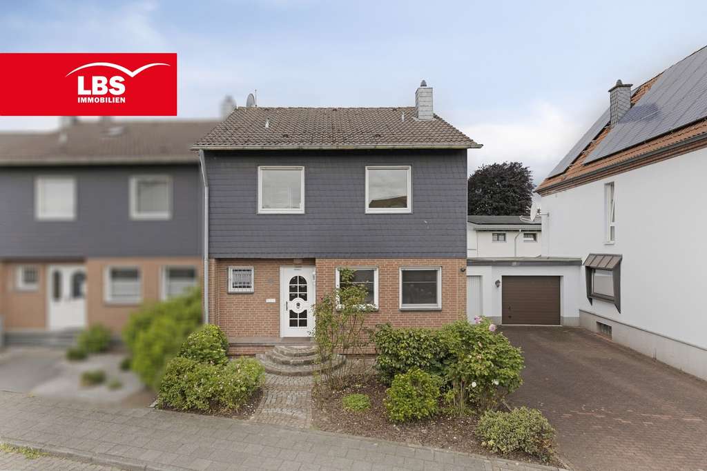 Attraktives Reihenendhaus mit Ausbaupotential in Langenfeld-Reusrath