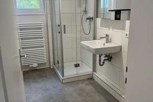 Geräumige 3‑Zimmer Wohnung im Erdgeschoß in Karlsruhe Südweststadt – Hirschstr. 101, 76137 Südweststadt, Karlsruhe – Vorschaubild 1
