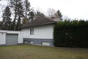 Freistehender Bungalow in Alt-Mariendorf – 135m² + Souterrain, provisionsfrei & bezugsfrei