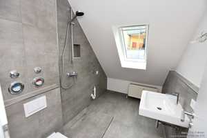 wunderschön renovierte
2-Zimmer-Maisonettewohnung
in Nürnberg, Nähe Gebersdorf/Stein – Röthenbach West, Nürnberg, 90449 Nürnberg – Vorschaubild 5