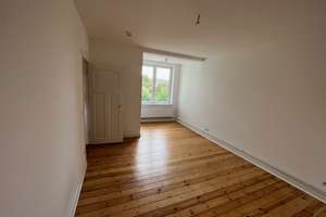 Großzügige 3-Zimmer Wohnung mit geräumiger Wohn, in direkter Nähe zum Dreiecksplatz und Kleinen Kiel – Legienstraße  28, 24103 Damperhof, Kiel – Vorschaubild 3