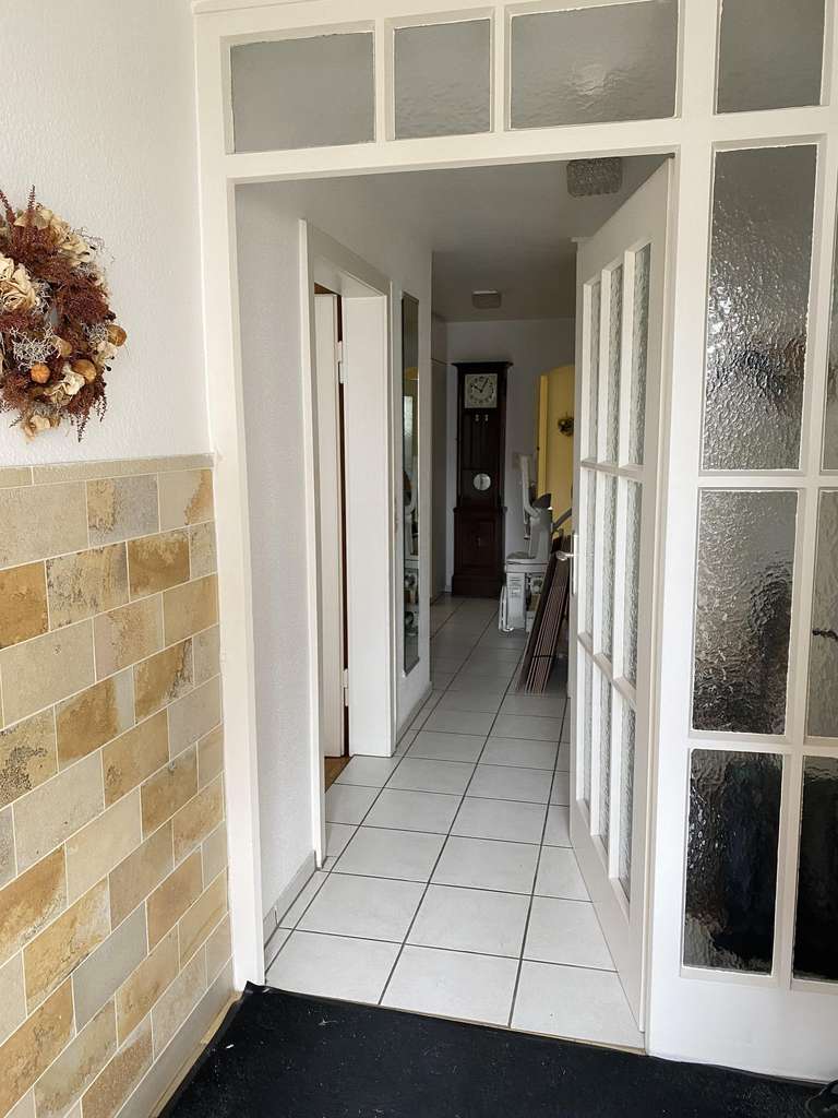 Immobilie in Donzdorf - Zentral gelegenes Doppelhaus mit großem Garten und viel Platz für die ganze Familie! - Bild 1