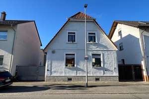 Vermietetes EFH mit zusätzlicher Bebaubarkeit in zweiter Reihe in Waghäusel-Wiesental – Die vollständige Adresse der Immobilie erhältst du vom Anbieter., 68753 Waghäusel – Vorschaubild 1