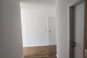 Wohnen mit Charakter: 3-Zimmer-Wohnung in Chemnitz-Markersdorf – Faleska-Meinig-Straße 12, 9122 Markersdorf, Chemnitz – Vorschaubild 2