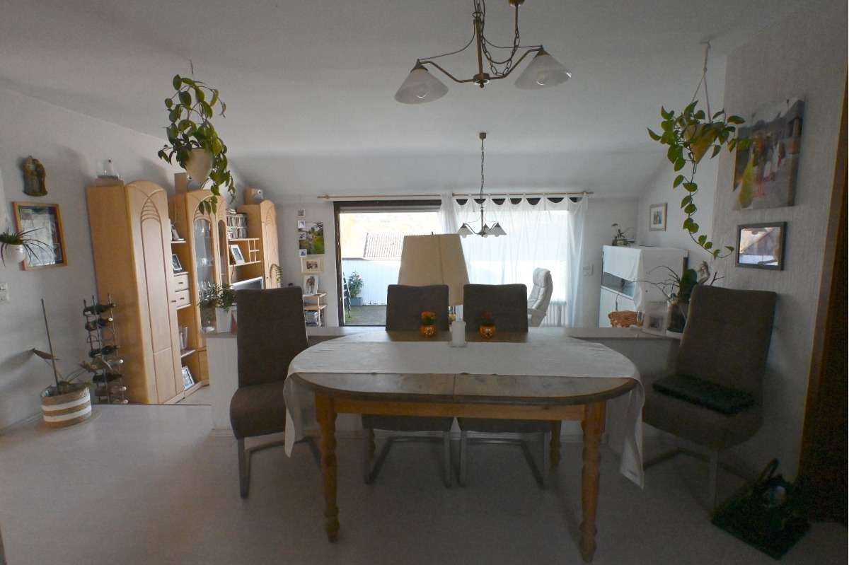 Immobilie in Vaihingen an der Enz - Erholungsort: 3 Zimmer Wohnung mit Schlossblick - Bild 5