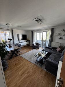2-Zimmer-Wohnung mit separater Küche und Speisekammer