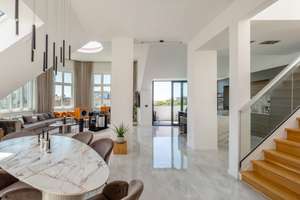 Außergewöhnliche 4-Zimmer-Penthouse-Wohnung mit zwei Terrassen in Berlin Mitte – Die vollständige Adresse der Immobilie erhältst du vom Anbieter., 10115 Mitte (Ortsteil), Berlin – Vorschaubild 18